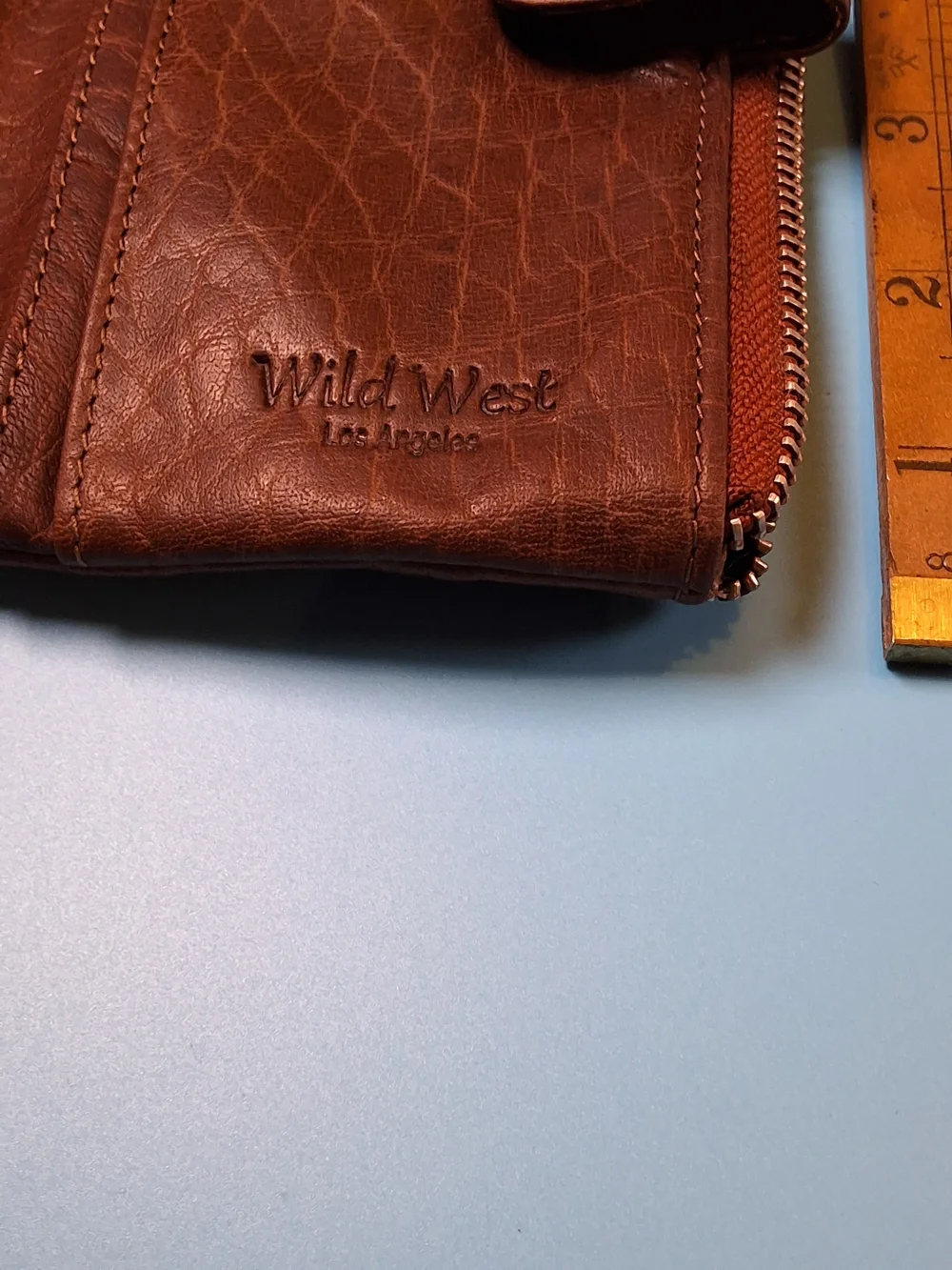 WildWest Leather Zip Wallet in Warm Cognac